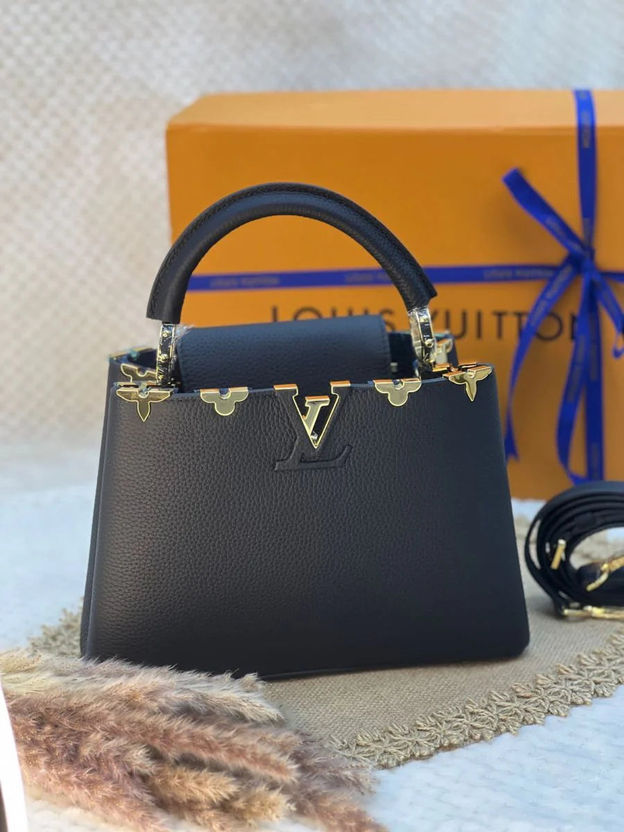 LOUISE VUITTON CAPUCINCS