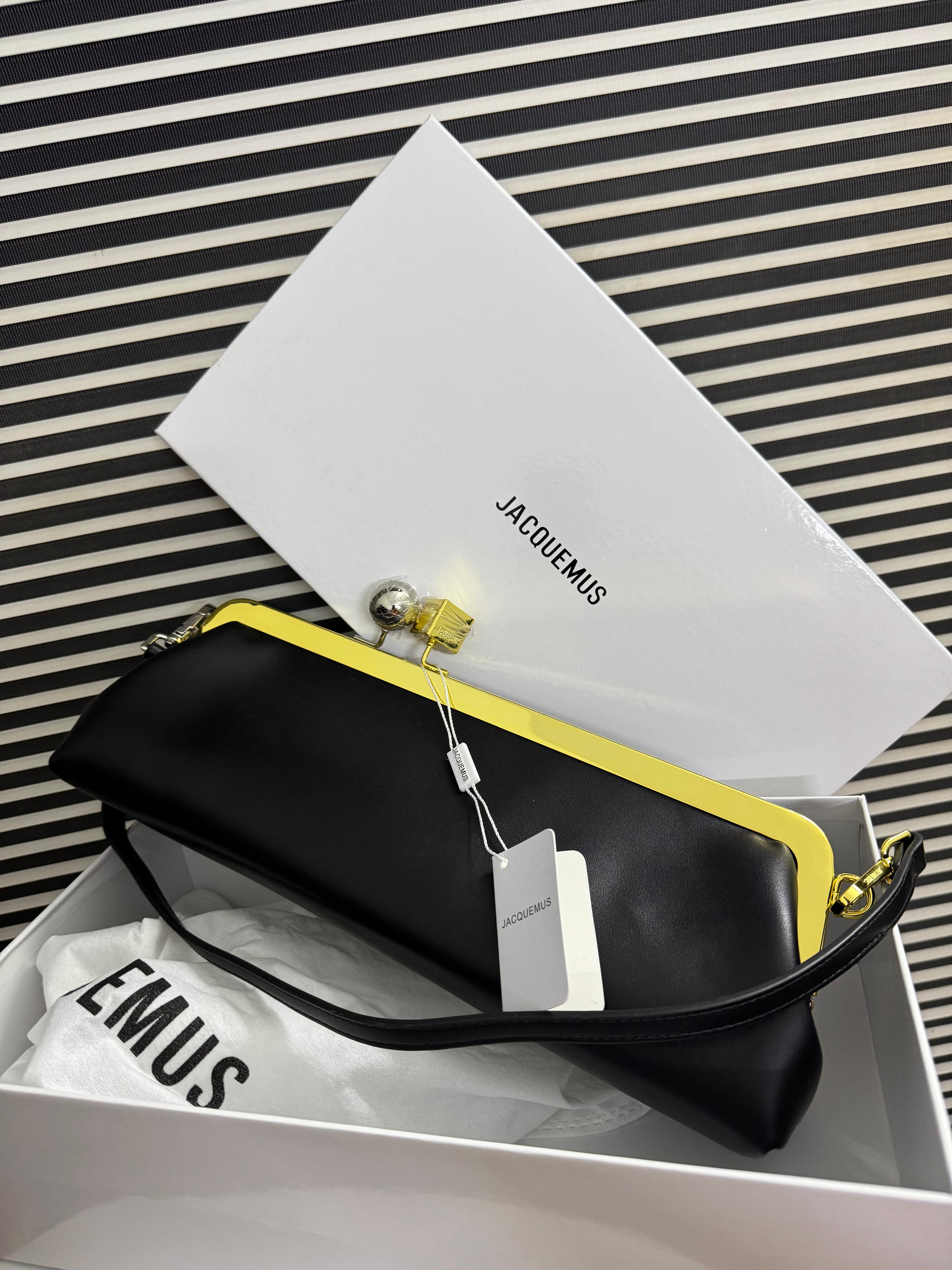 JACQUEMUS THE SALON CLUTCH LA CROISIERE