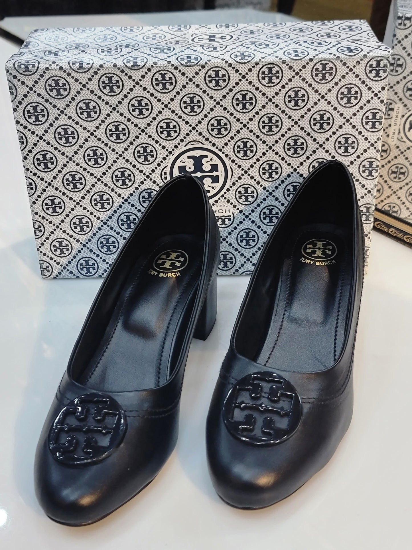 *TORY BURCH BLOCK HEELS PUMPS