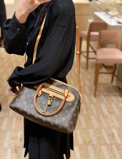 LOUIS VUITTON EVER MORE MM 2 pcs BAG