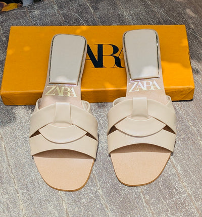 ZARA FLAT
