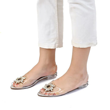 MANALO BLAHNIK FLATS HEELS