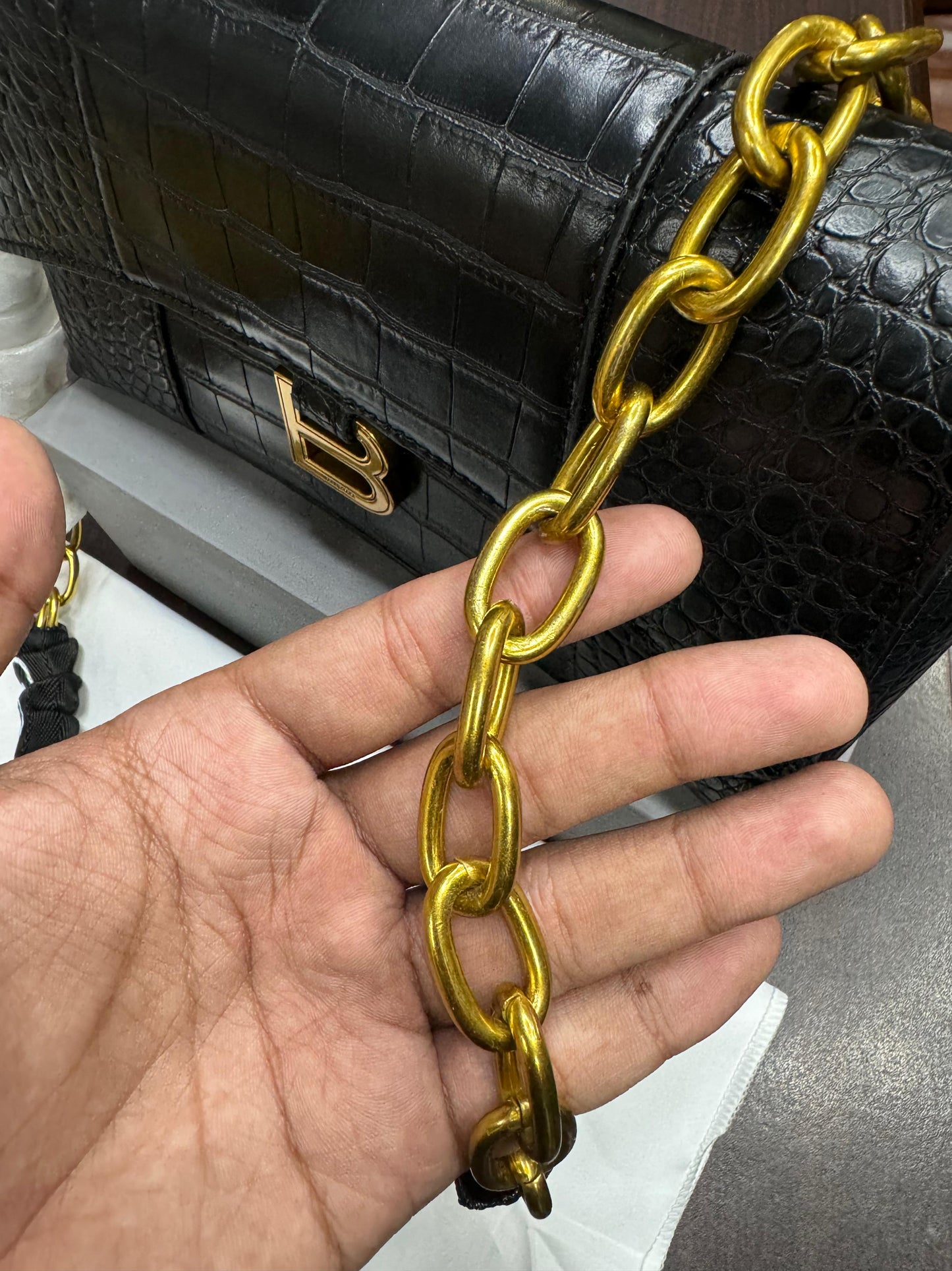 BALENCIAGA DOWNTOWN XS SHOULDER BAG