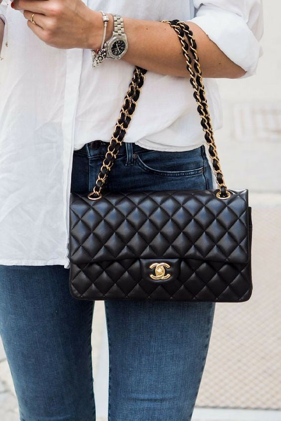 CHANEL CLASSIC FLAP BAG