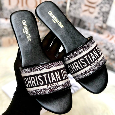 DIOR FLATS