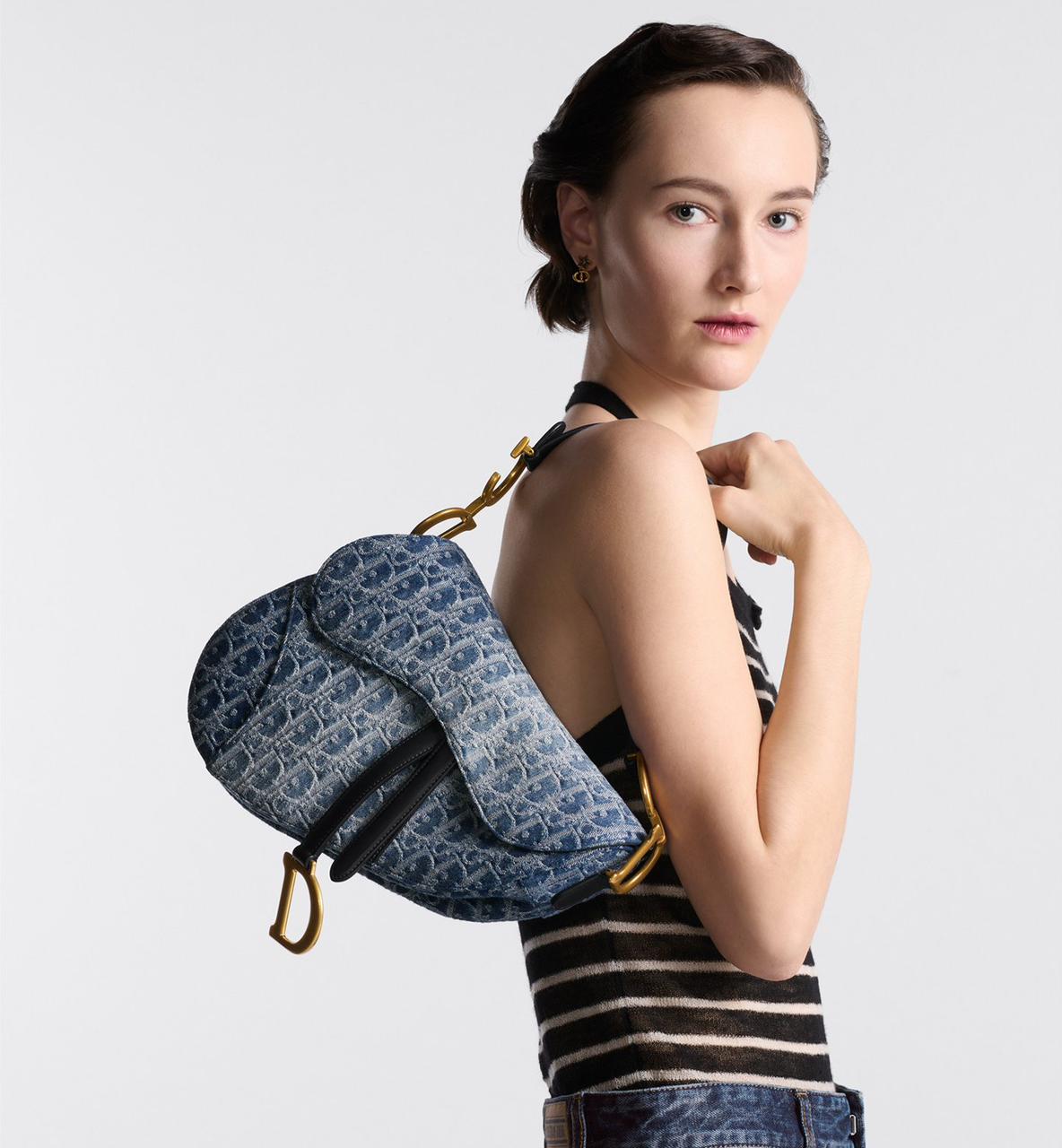DIOR SADDLE BAG WITH STRAP
BLUE DENIM DIOR OBLIQUE