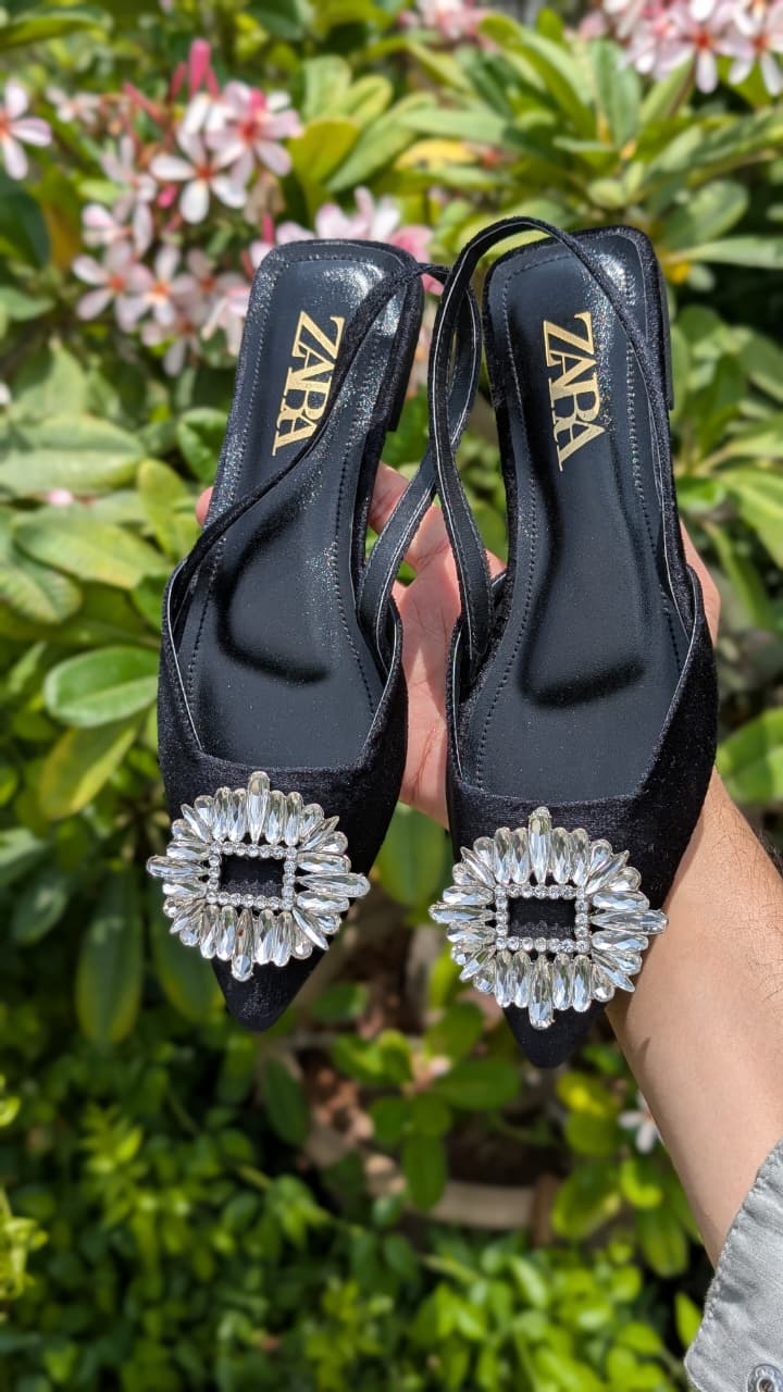 ZARA BROCH FLAT