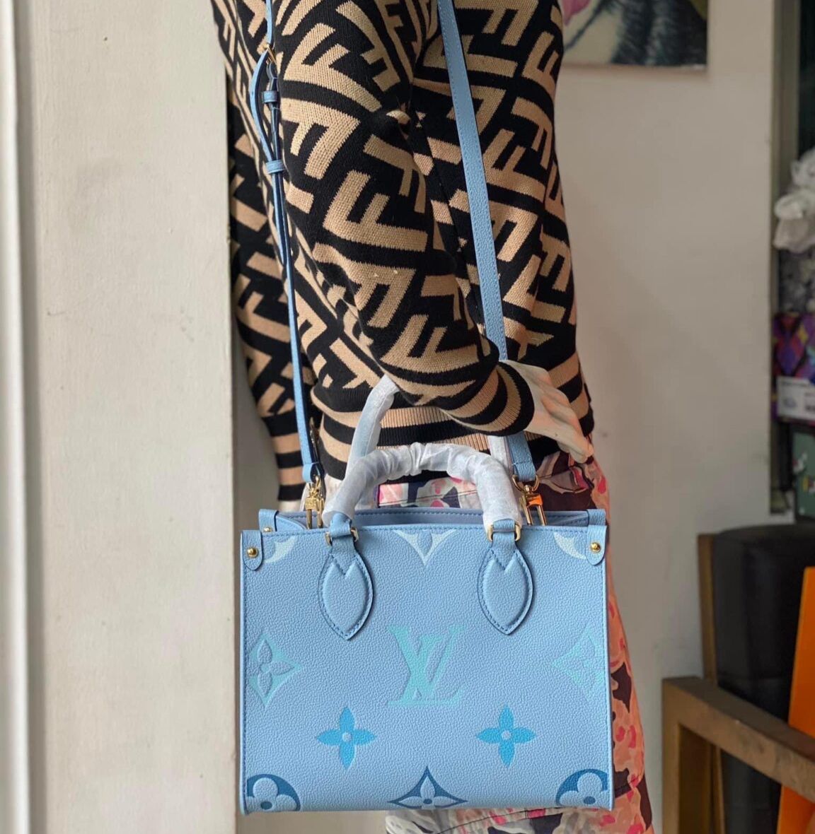 LOUIS VUITTON ON-THE-GO PM