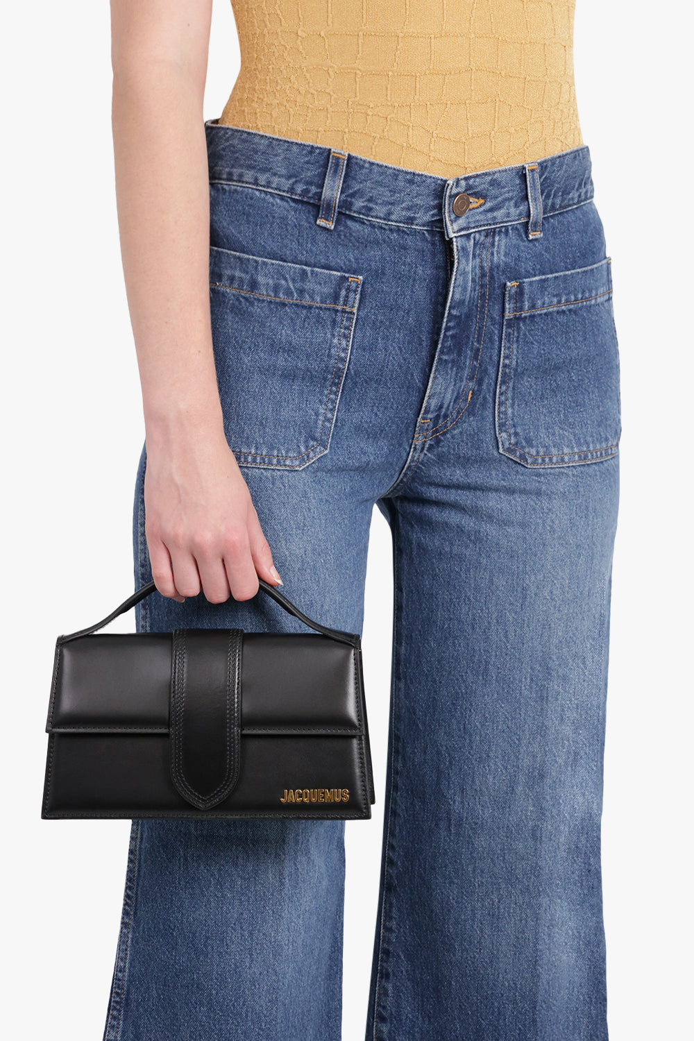 JACQUEMUS
LE GRAND BAMBINO