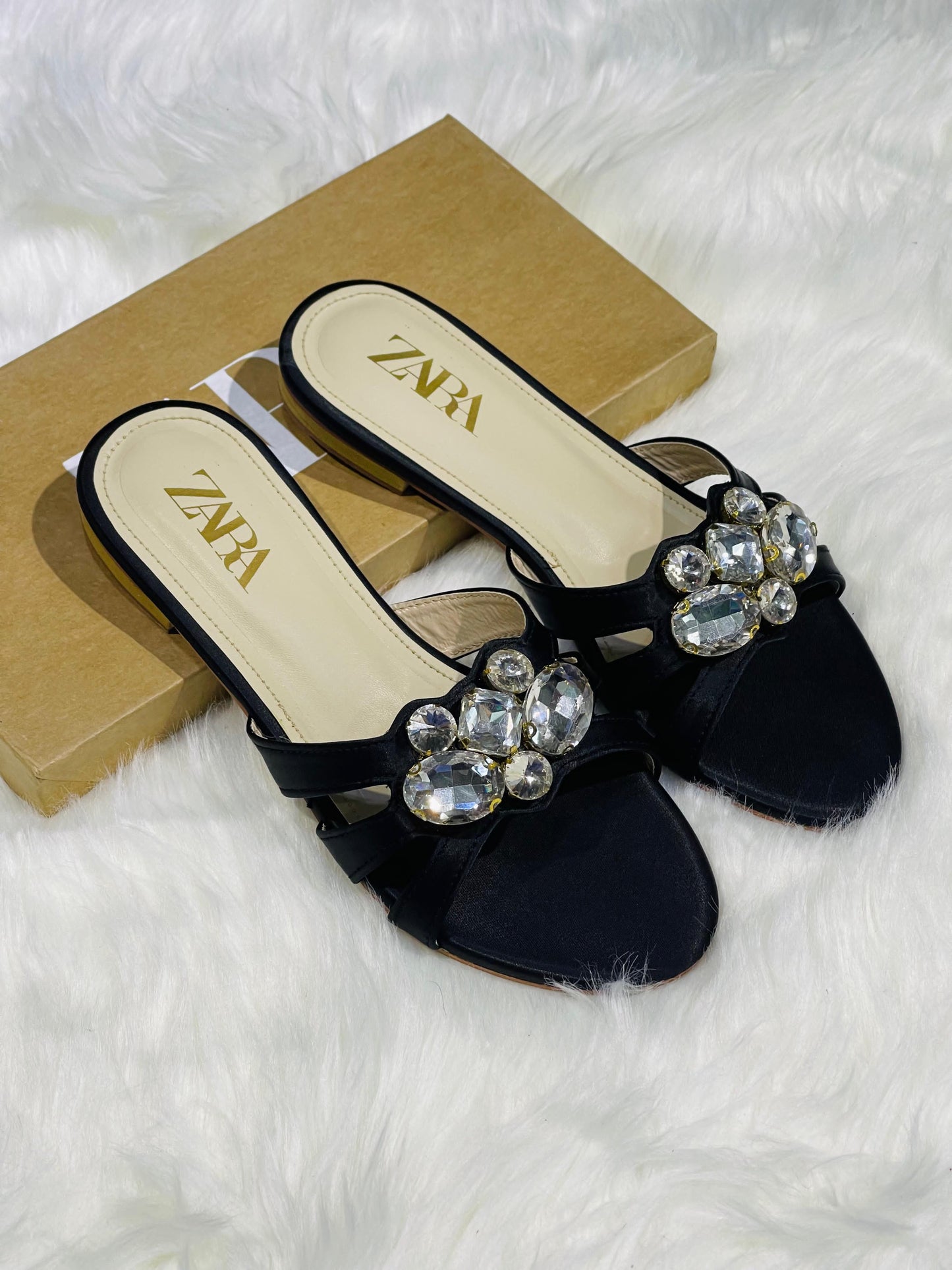 ZARA SLIPPERS