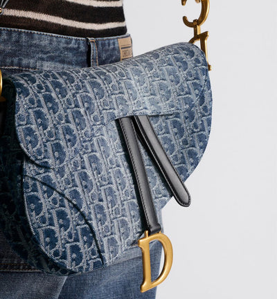 DIOR SADDLE BAG WITH STRAP
BLUE DENIM DIOR OBLIQUE