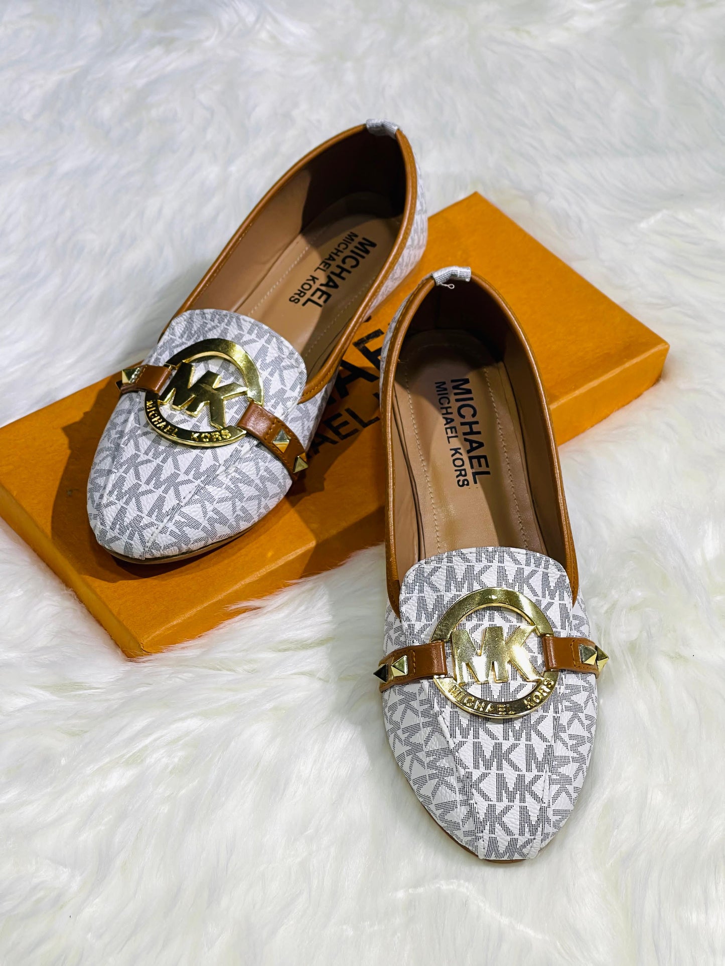 MICHAEL KORS PUMPS