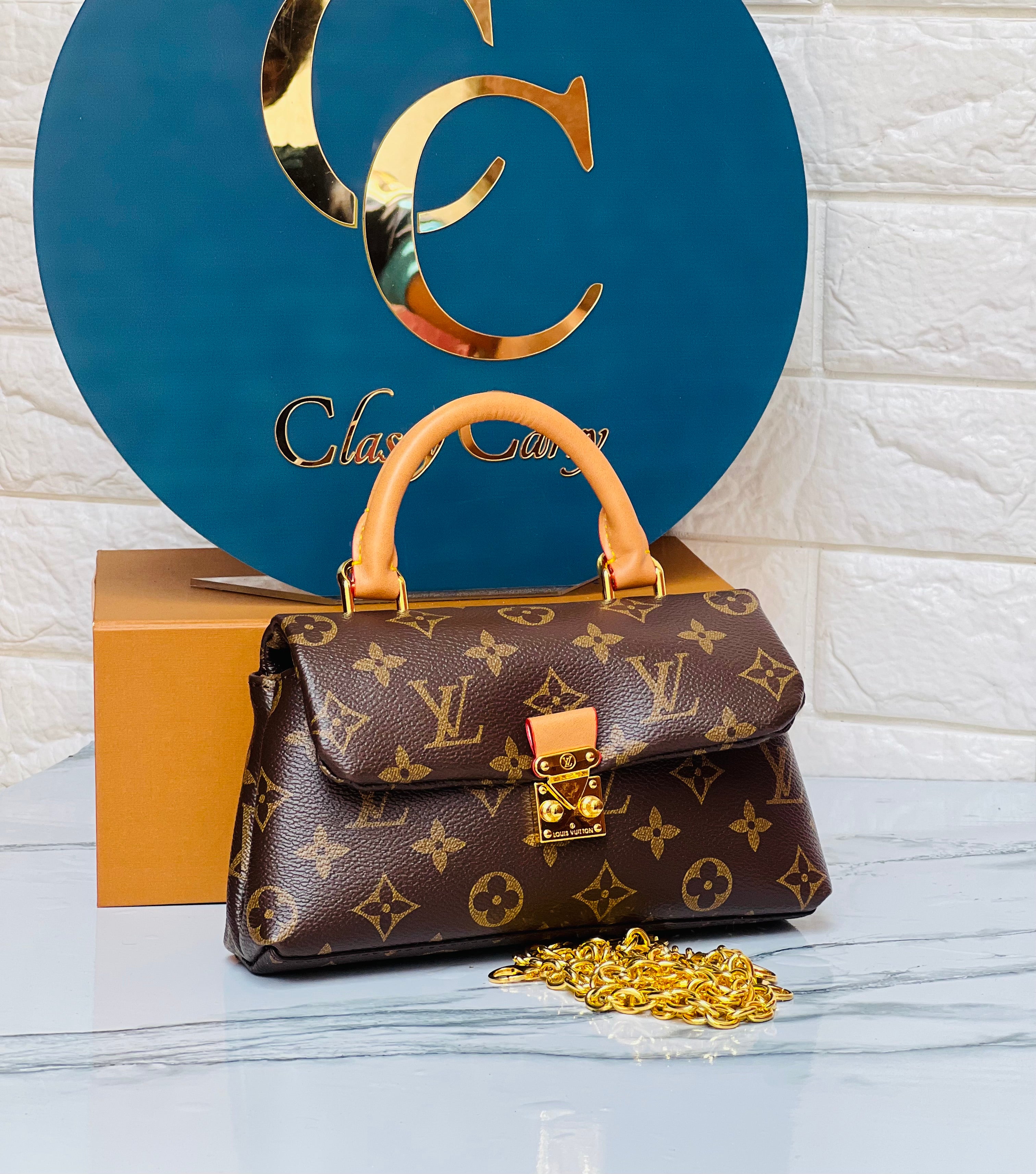 LOUIS VUITTON MONOGRAM MADELEINE MM BAG