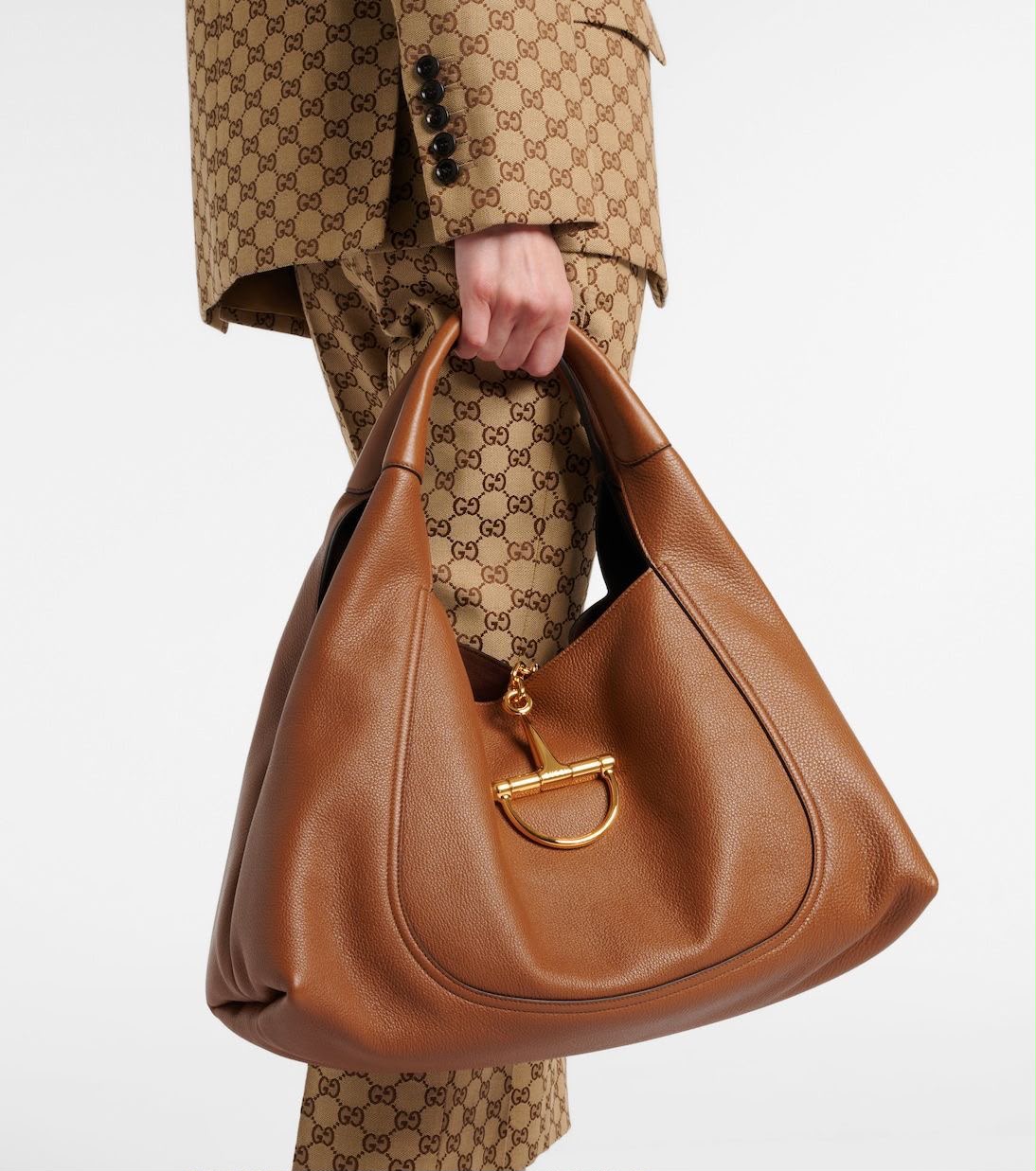 GUCCI
SOFTBIT MAXI SHULDER BAG