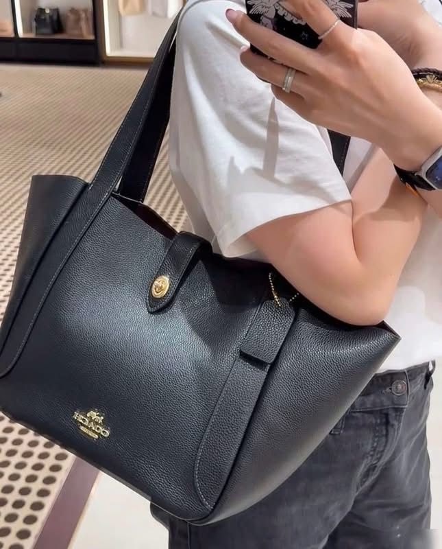 COACH HADLEY TURNLOCK TOTE BAG