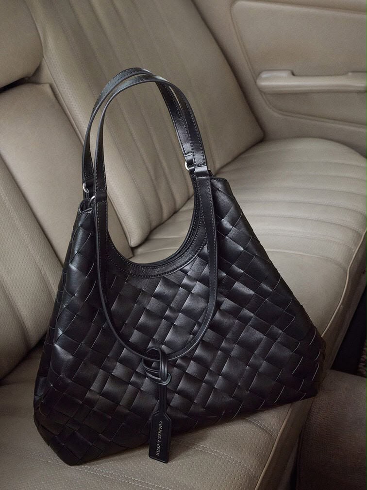 CHARLES & KEITH
LVETTE WOVEN TOTE BAG
