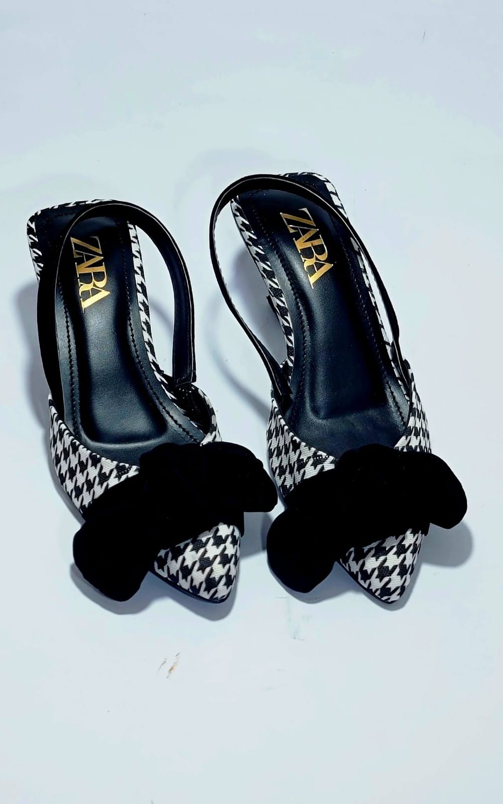 ZARA CHIK BOW HEELS