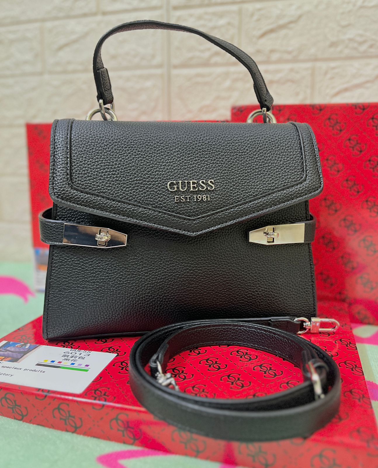 GUESS ZADIE LOGO-TOP HANDLE BAG