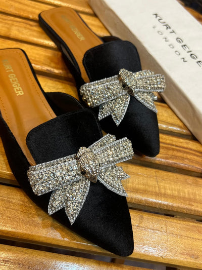 Kurt Geiger
Rhinestone bow Hand emboridy