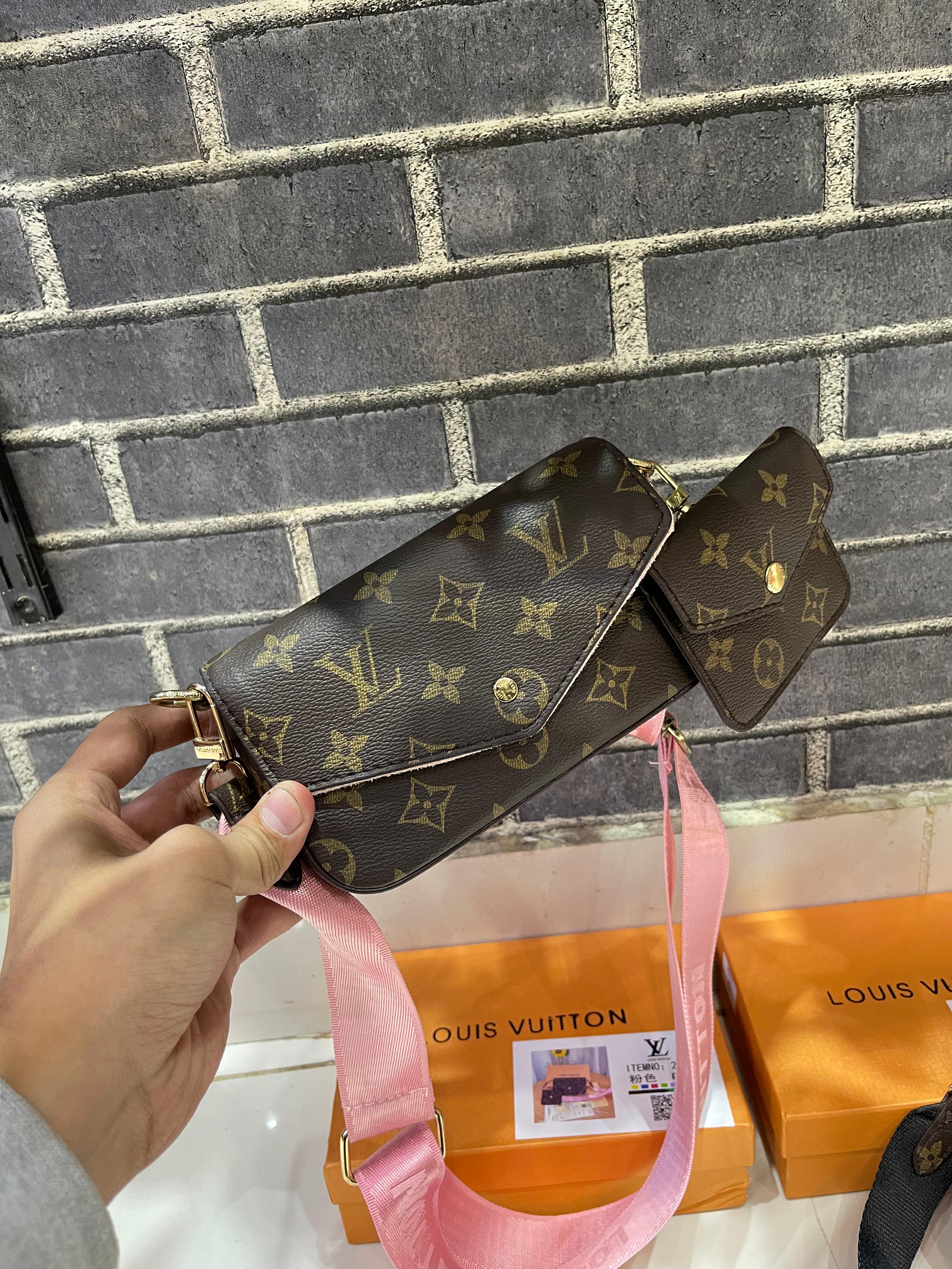 LOUIS VUITTON FELICIE STRAP MONOGRAM BAG