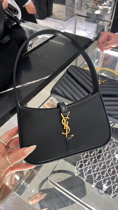 SAINT LAURENT SHOULDER BAGS