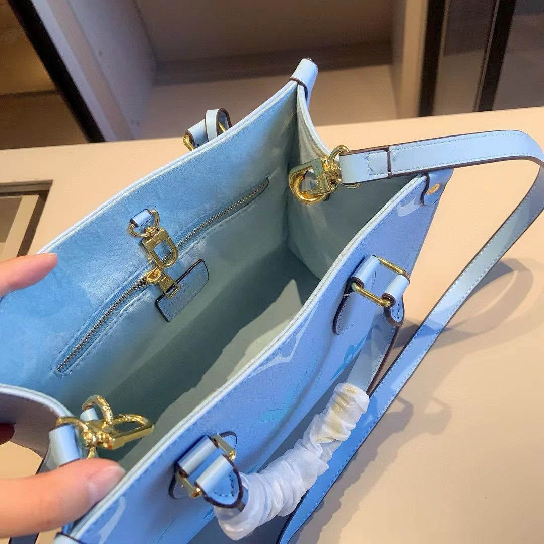 LOUIS VUITTON ON-THE-GO PM