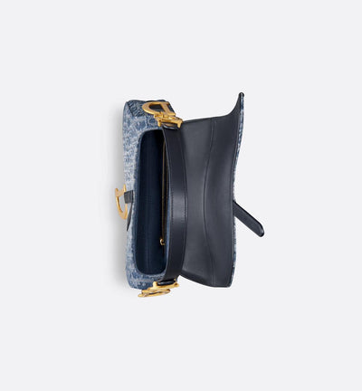 DIOR SADDLE BAG WITH STRAP
BLUE DENIM DIOR OBLIQUE