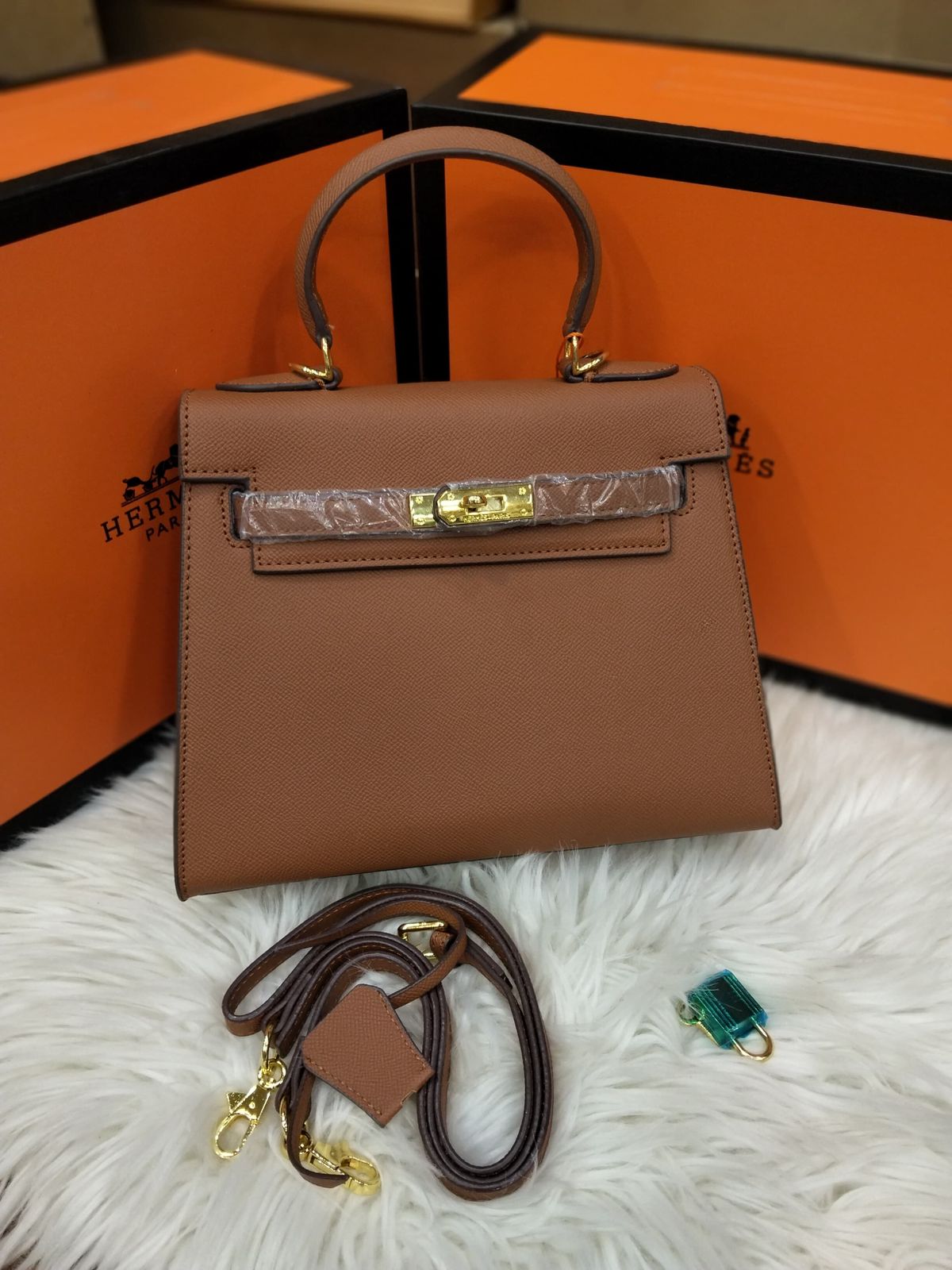 HERMES KELLY 26 BAG