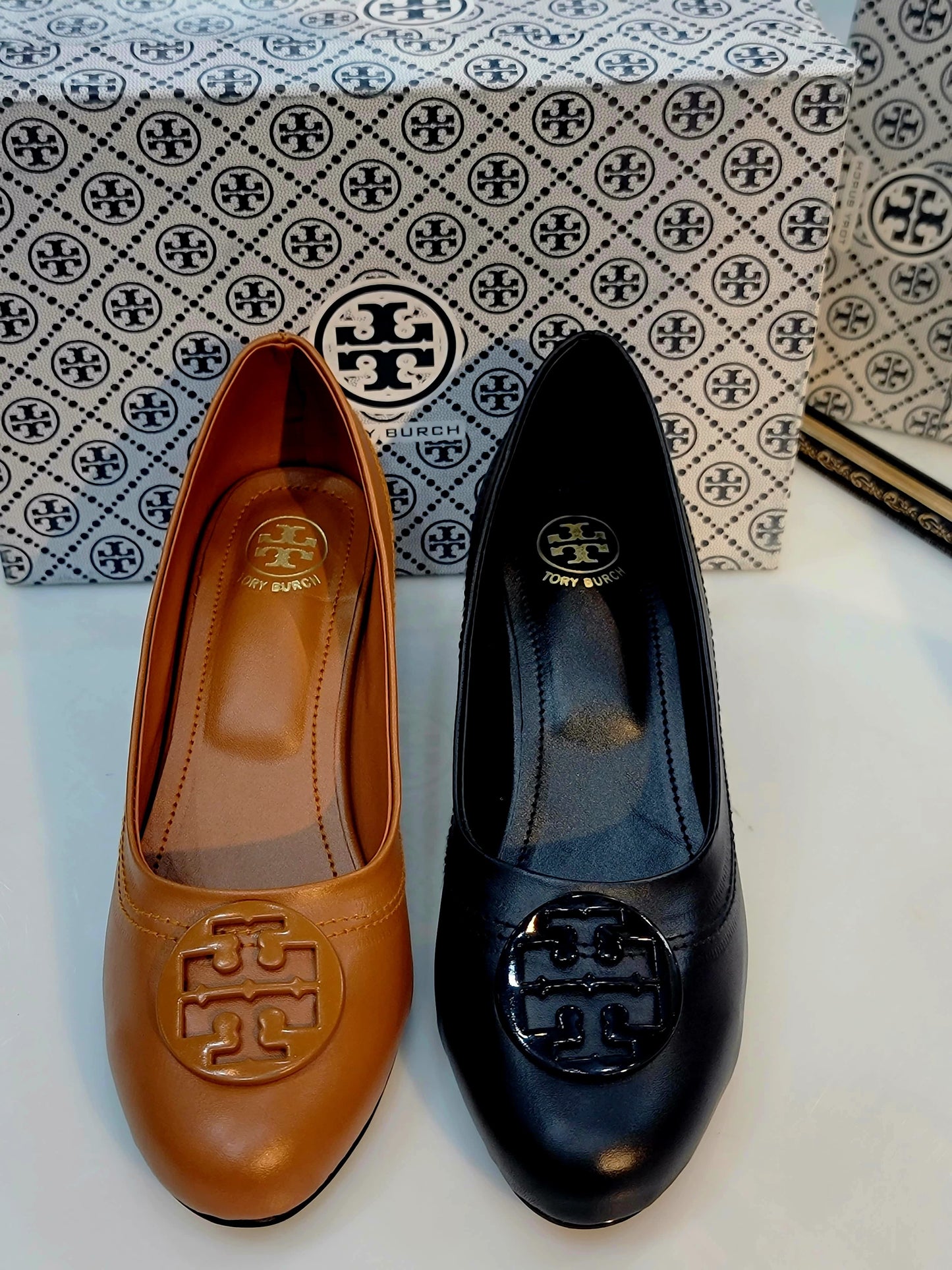 *TORY BURCH BLOCK HEELS PUMPS