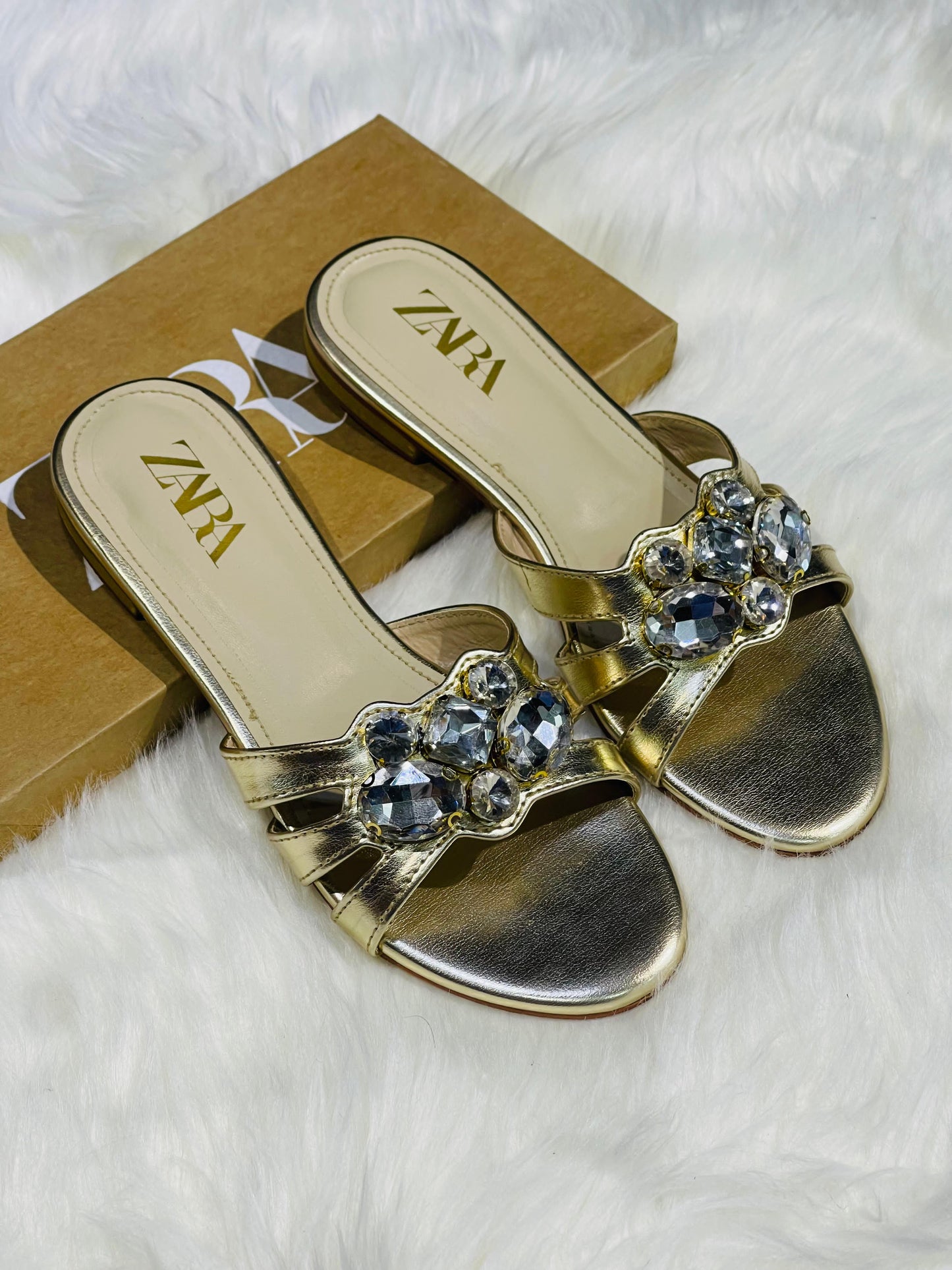 ZARA SLIPPERS