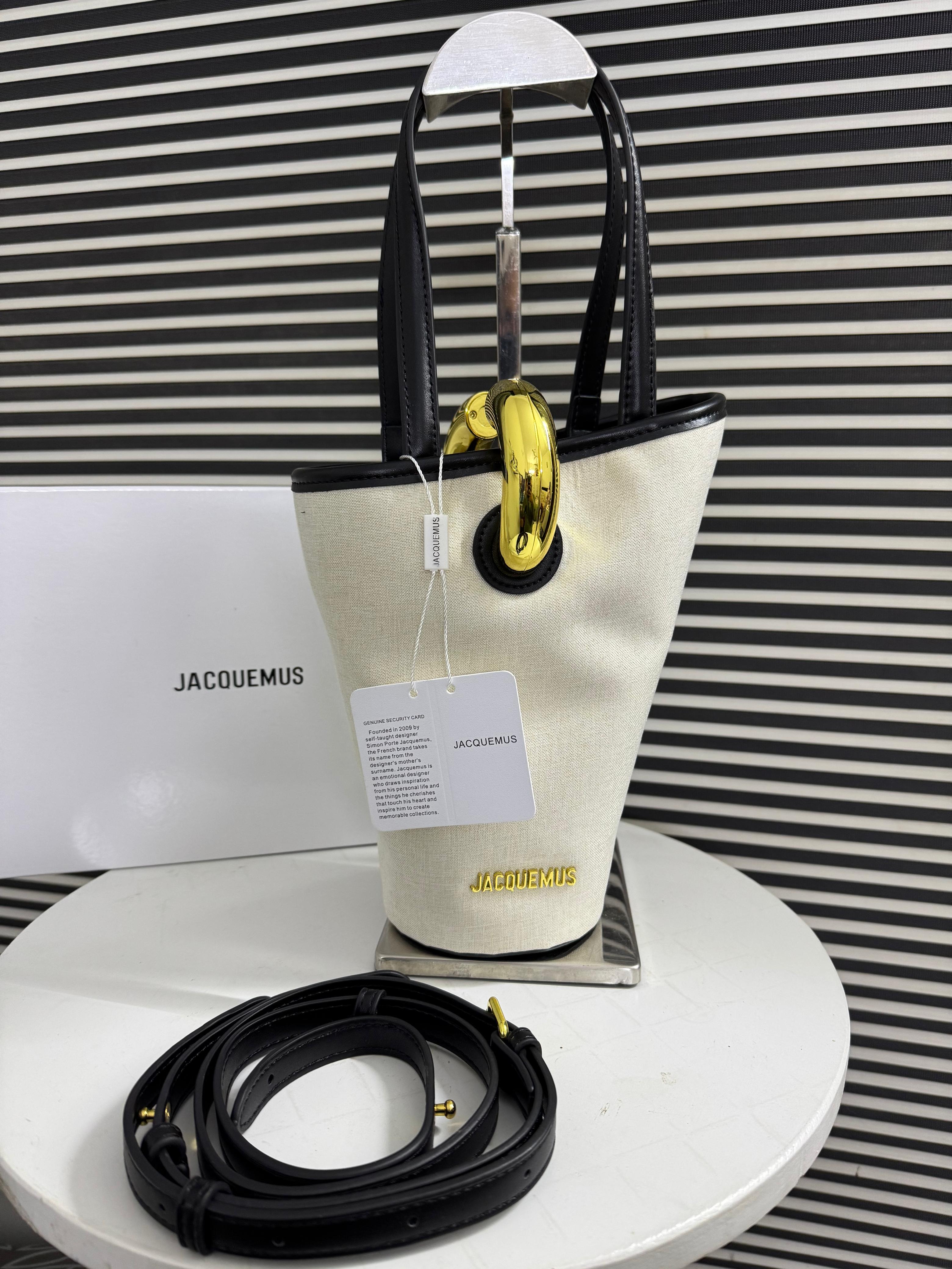 JACQUEMUS THE SMALL BAMBOLA BAG