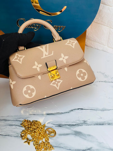 LOUIS VUITTON MONOGRAM MADELEINE MM BAG