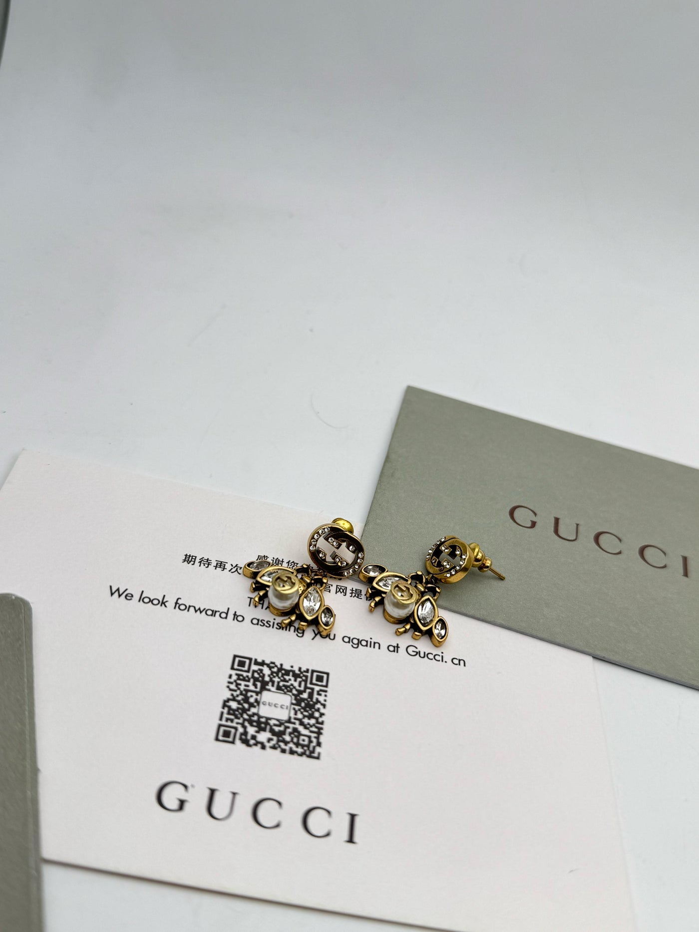 GUCCI Bee-MOTIF CRYSTAL AND FAUX-PEARL EARRINGS