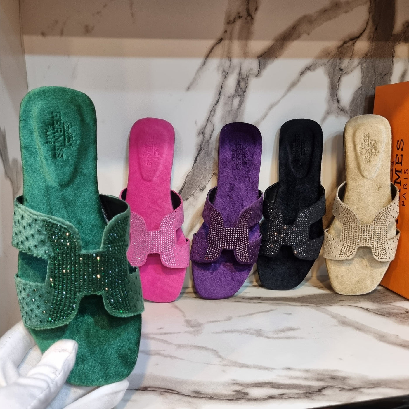 Hermes stone flat