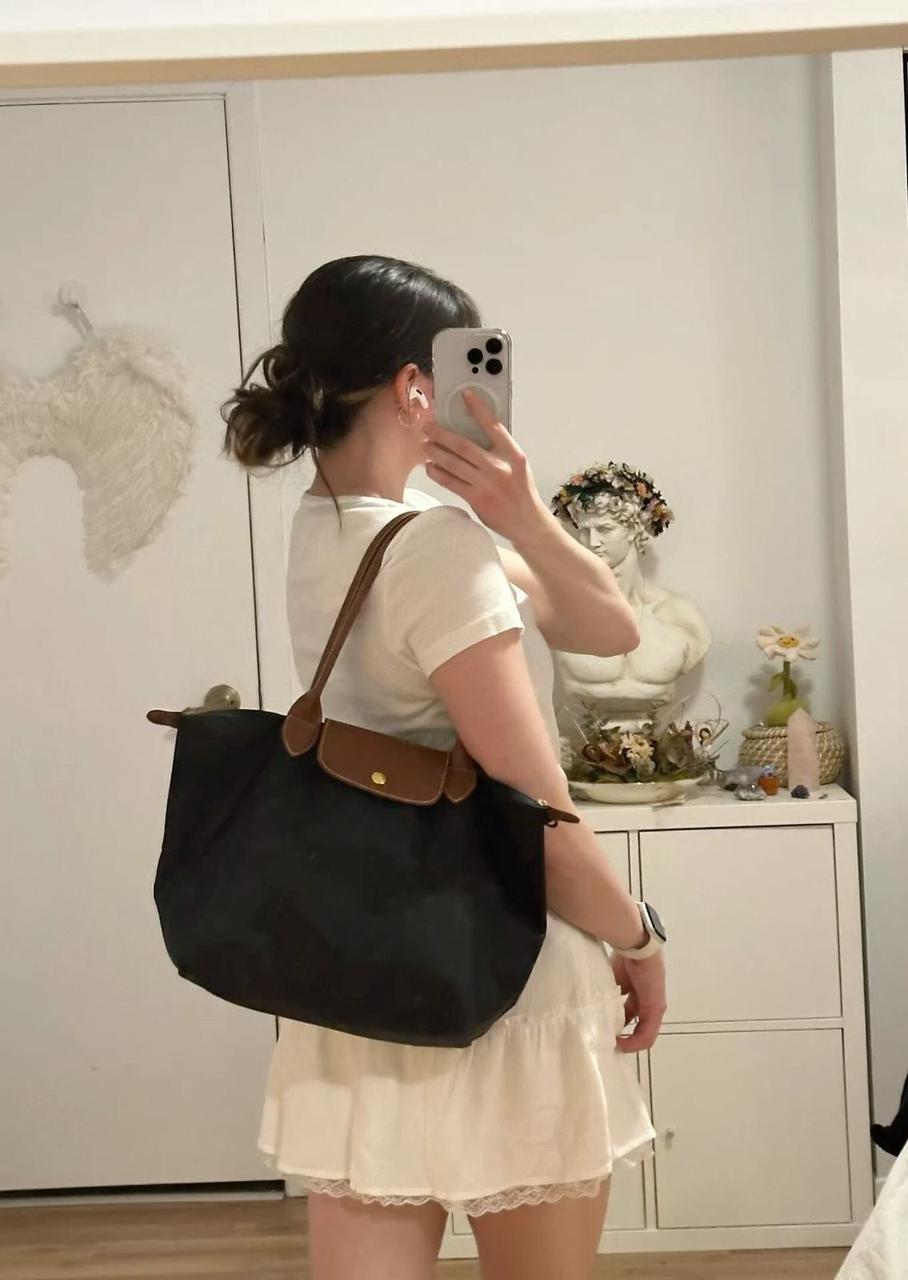 LONG CHAMP MEDIUM TOTE BAG