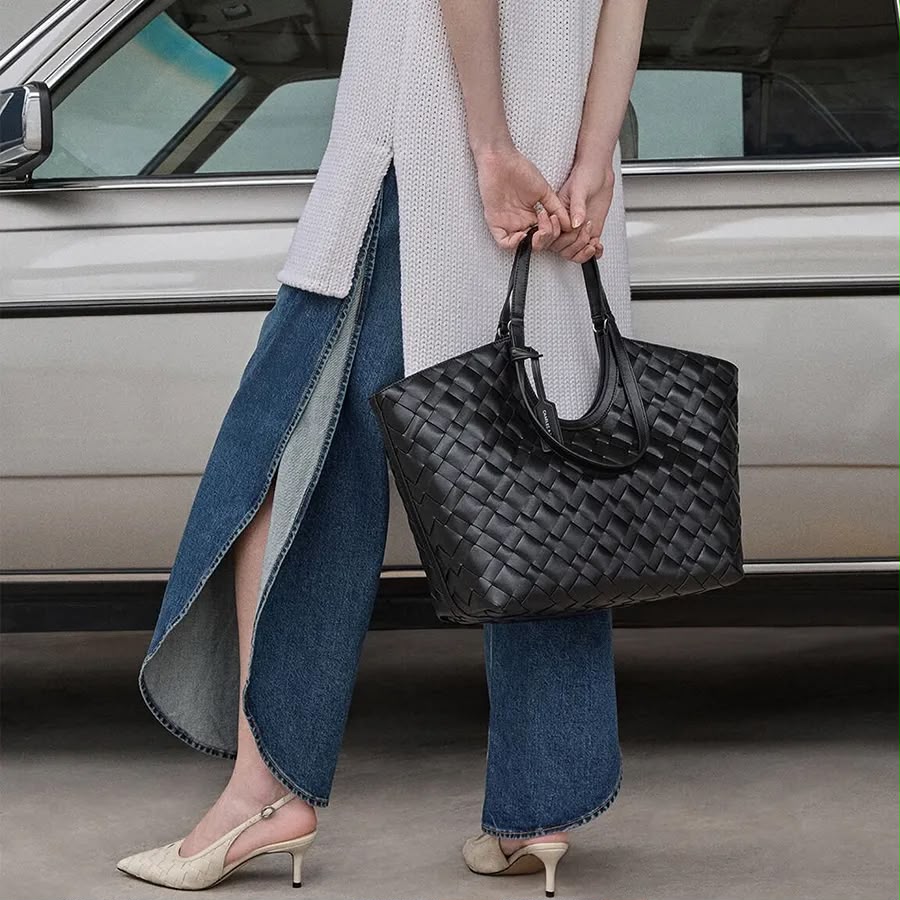 CHARLES & KEITH
LVETTE WOVEN TOTE BAG