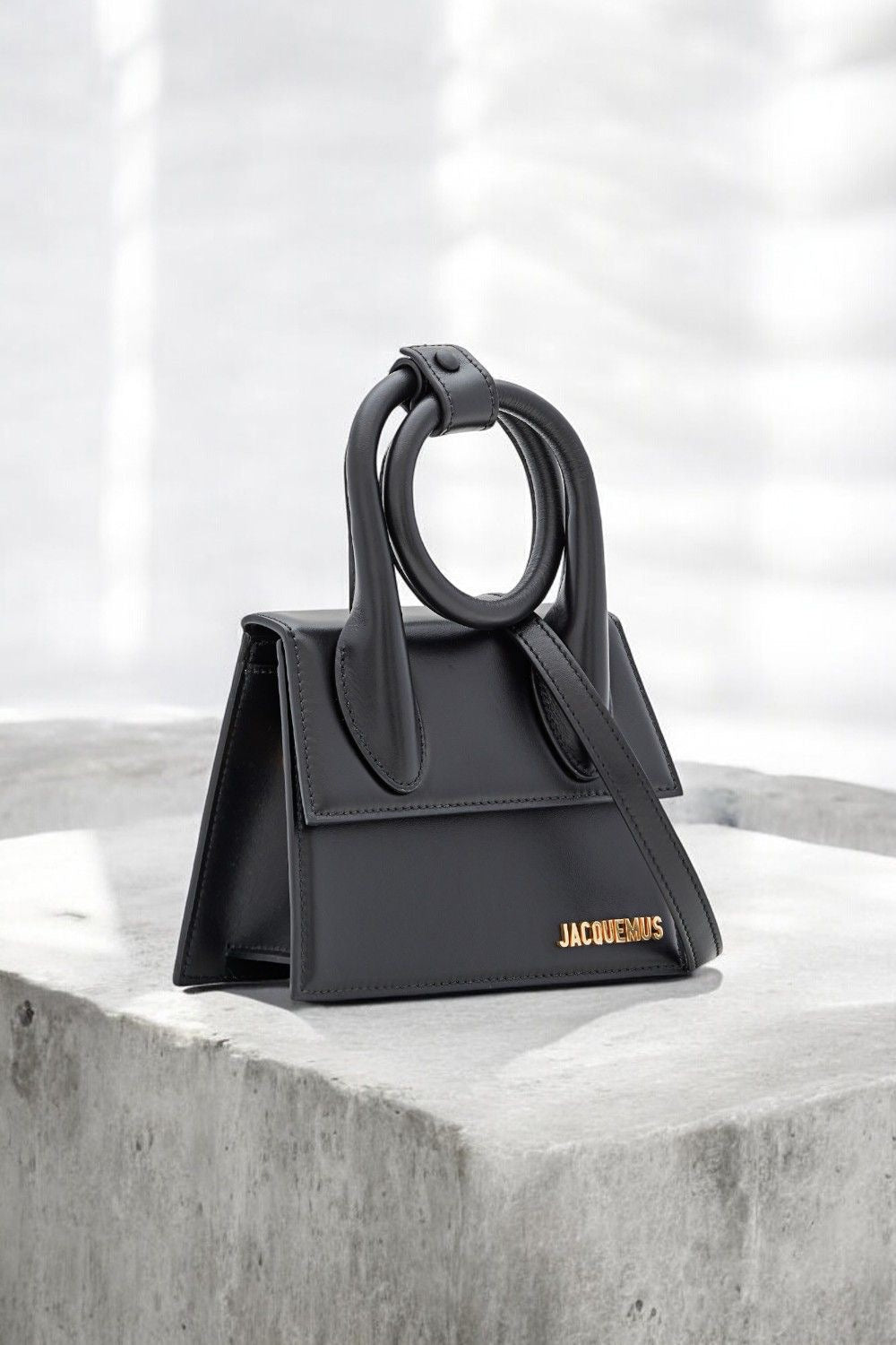 JACQUEMUS LE CHIQUITO BAG