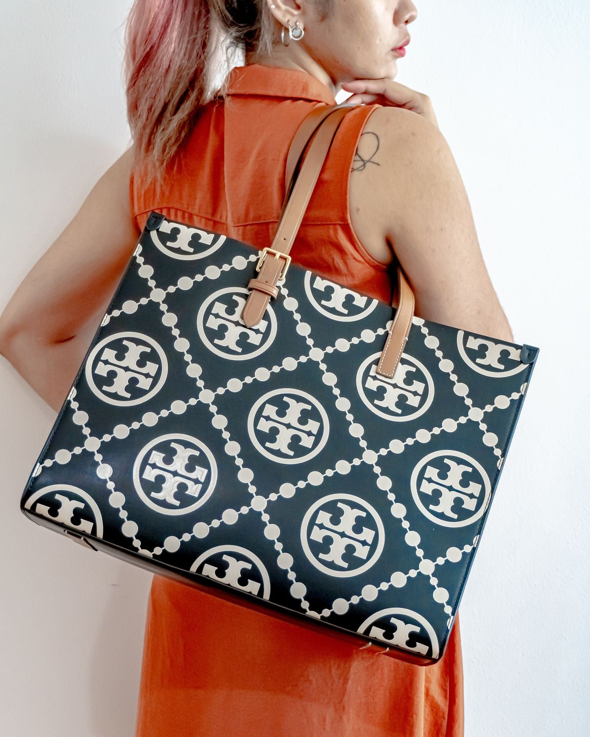 TORRY BURCH T MONOGRAM TOTE BAG