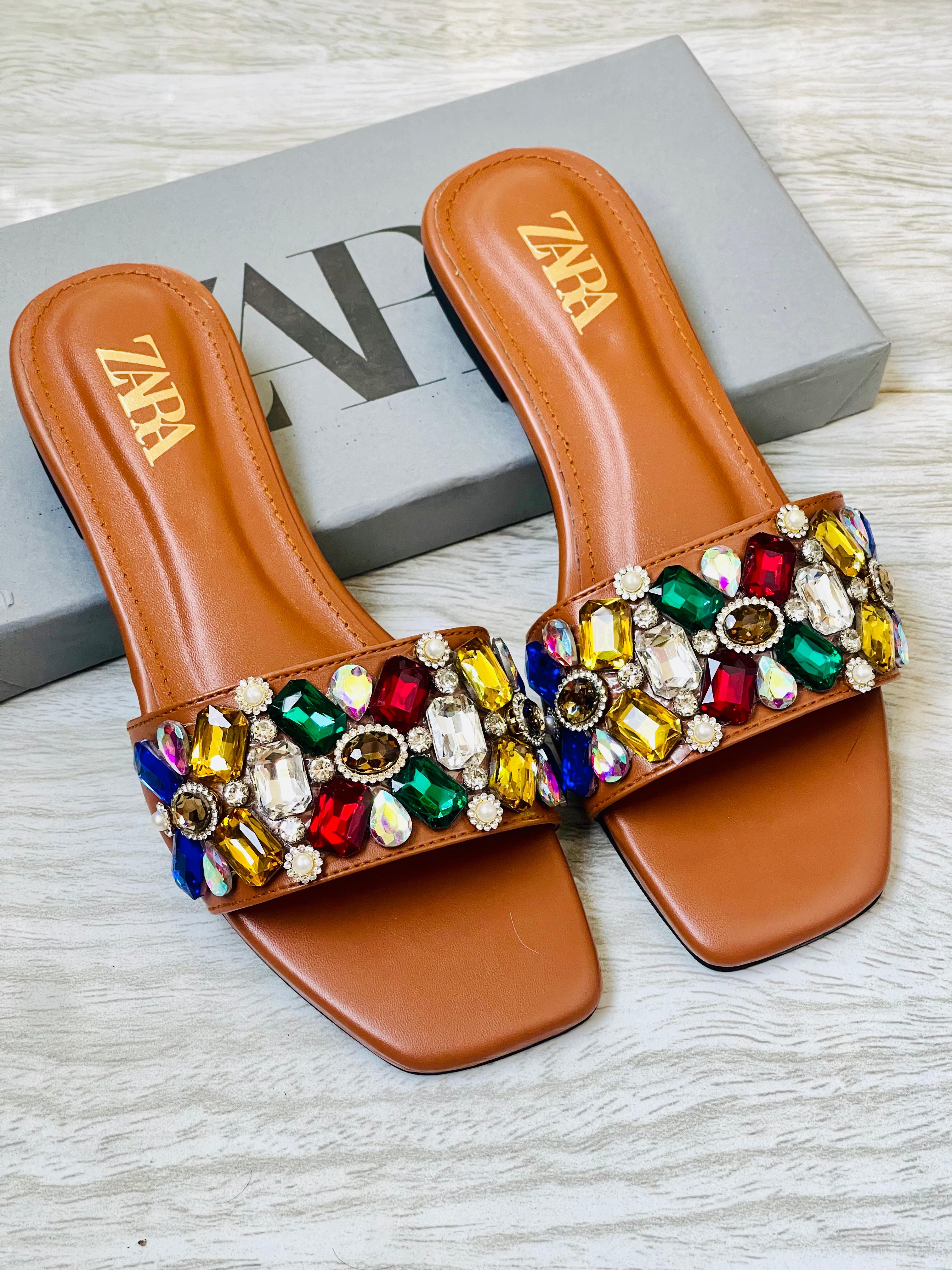 ZARA STONES BUNCH FLATS