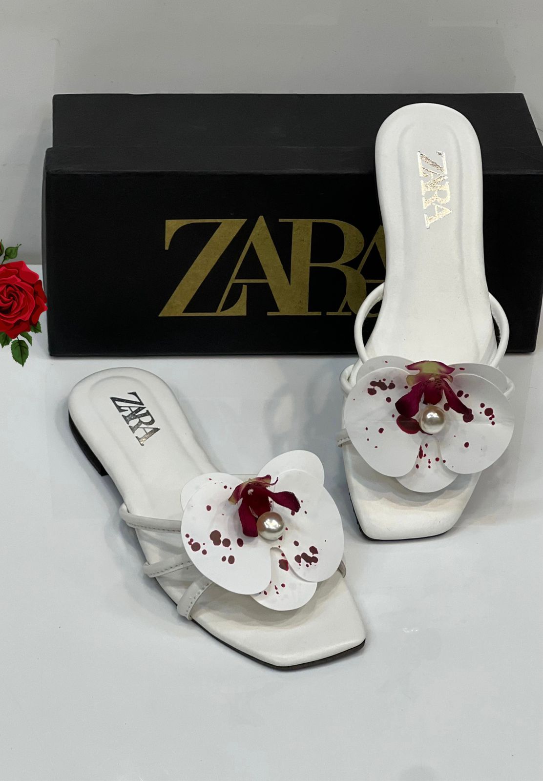 ZARA FLATS