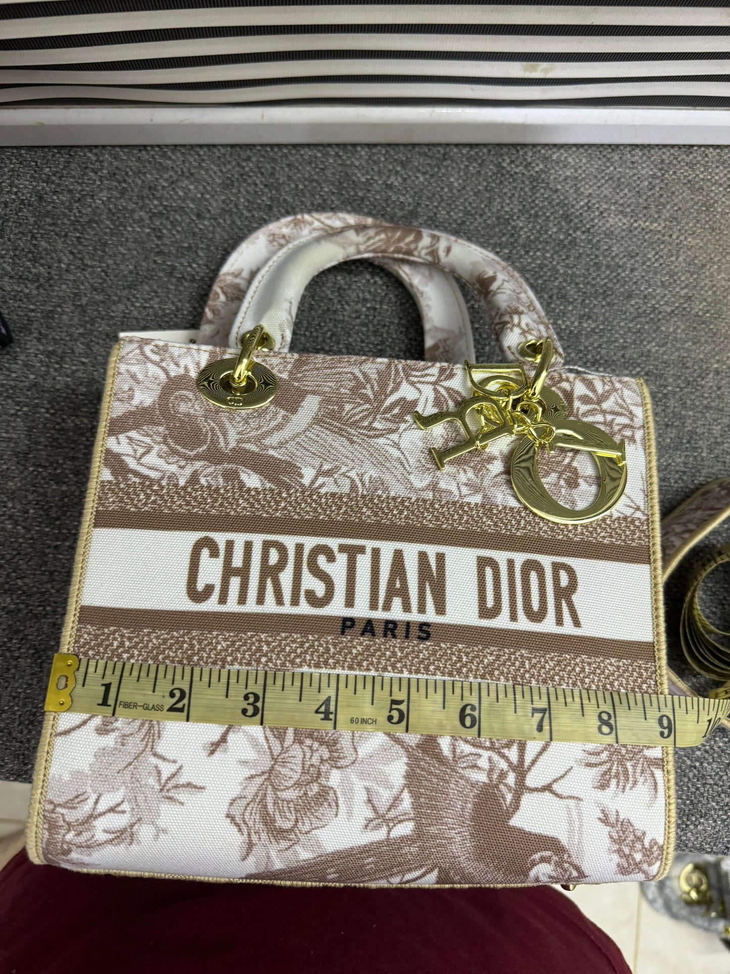 CHRISTIAN DIOR 
MEDIUM LADY D-LITE BAGS