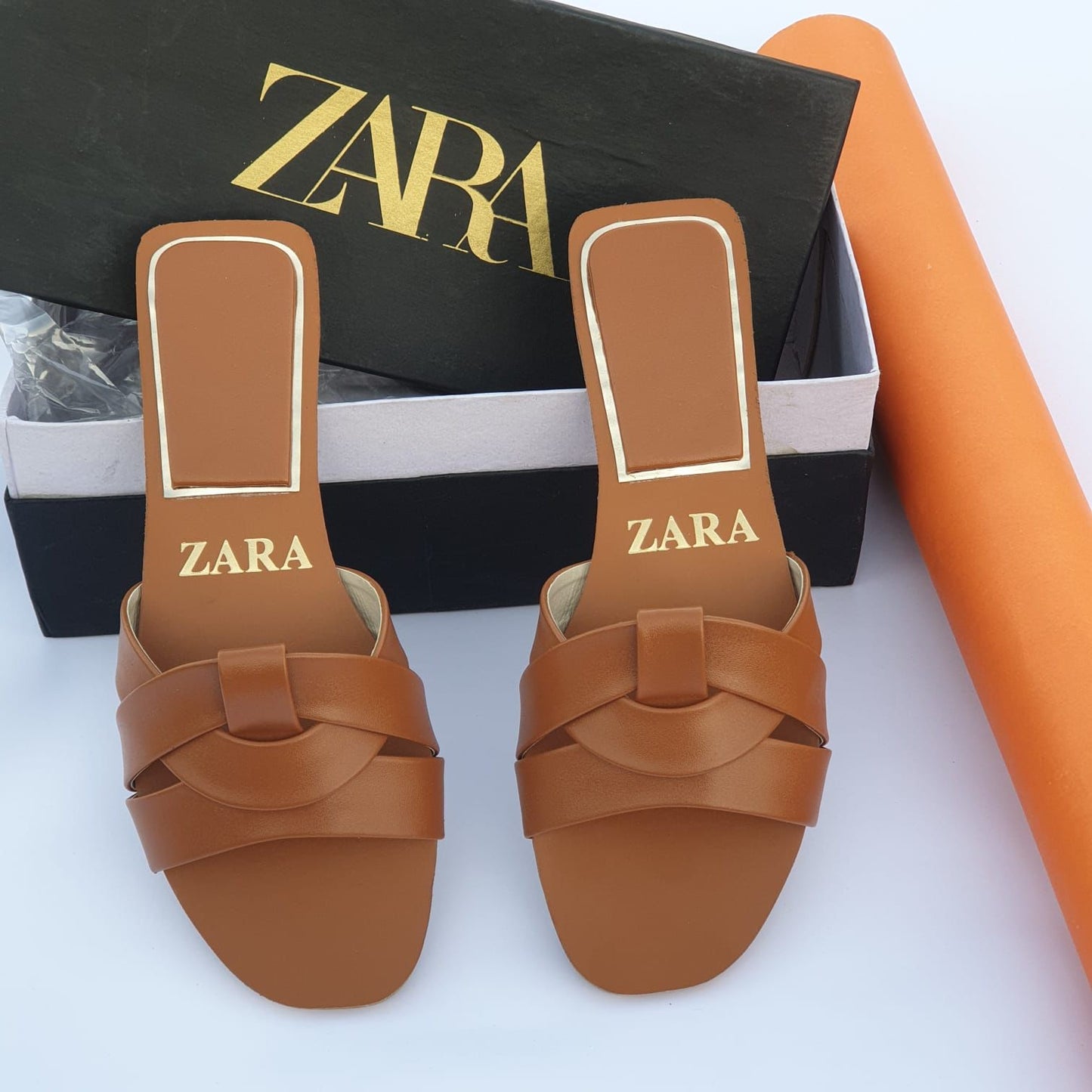 ZARA BASIC SLIDES