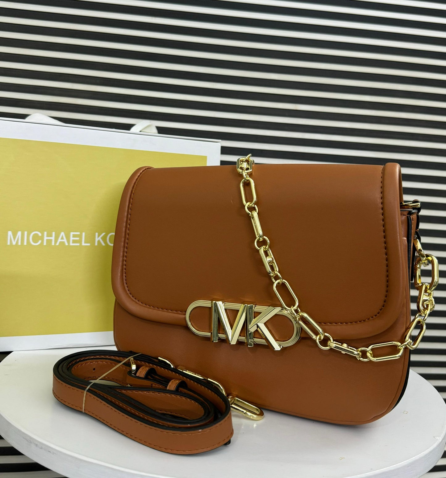 MICHAEL KORS PARKER CONVERTIBLE BAGS