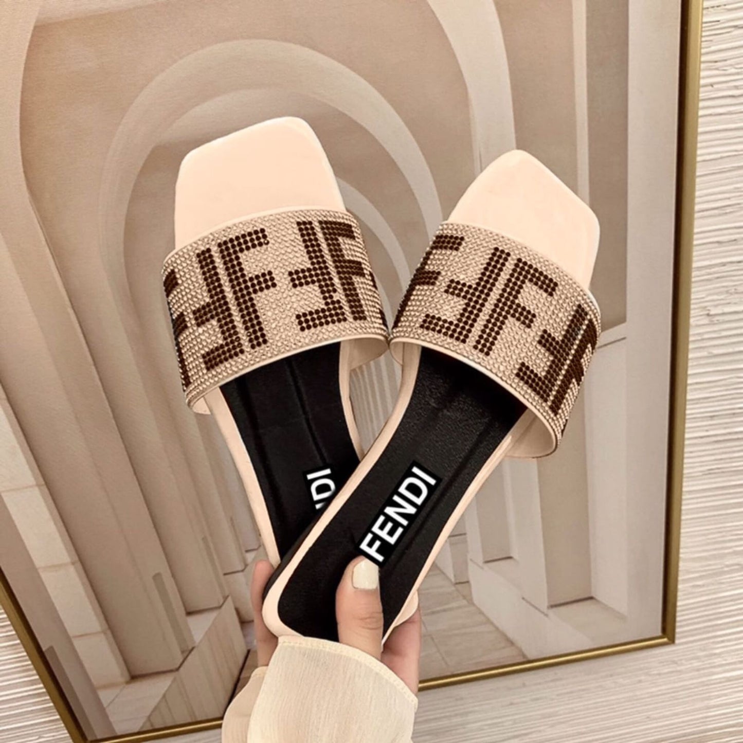 FENDI ROMA SLIPPERS