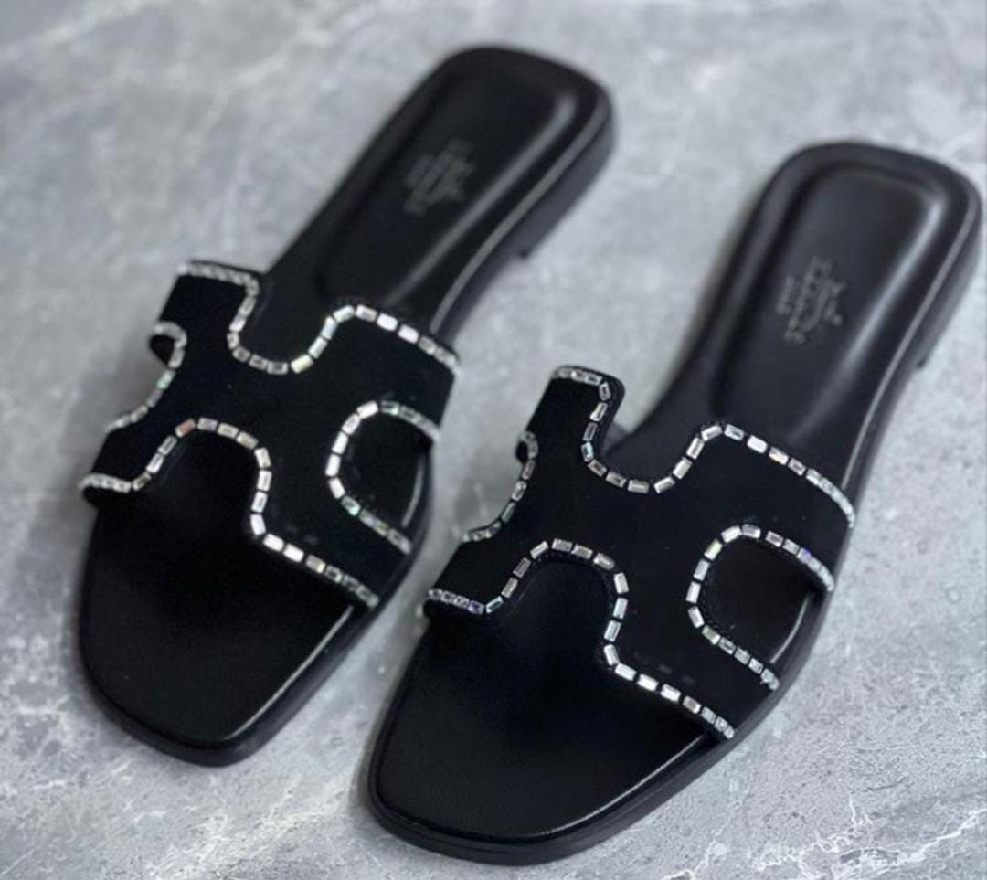 🆕 H E R M E S Crystal Oran Flats