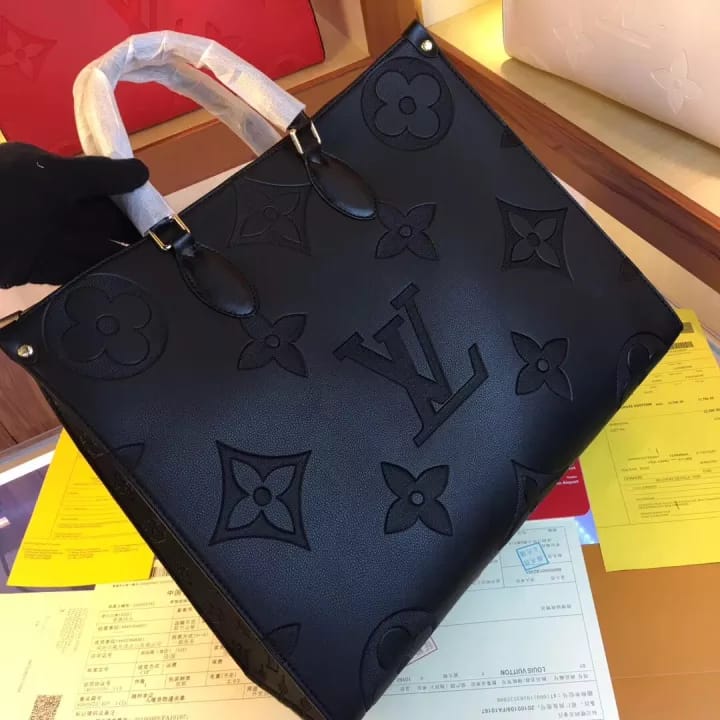 LOUISE VUITTON ONTHEGO GM  M44925