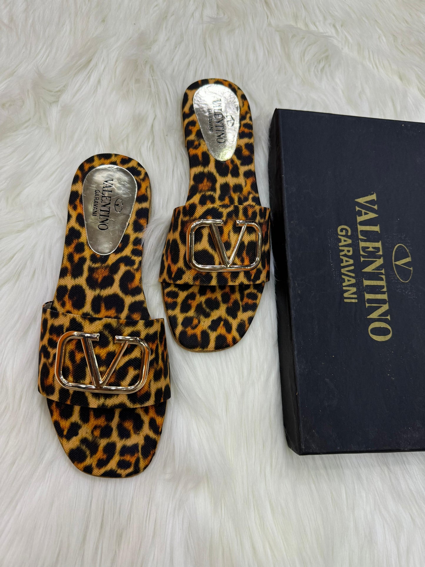 VALENTINO LEOPARD FLATS