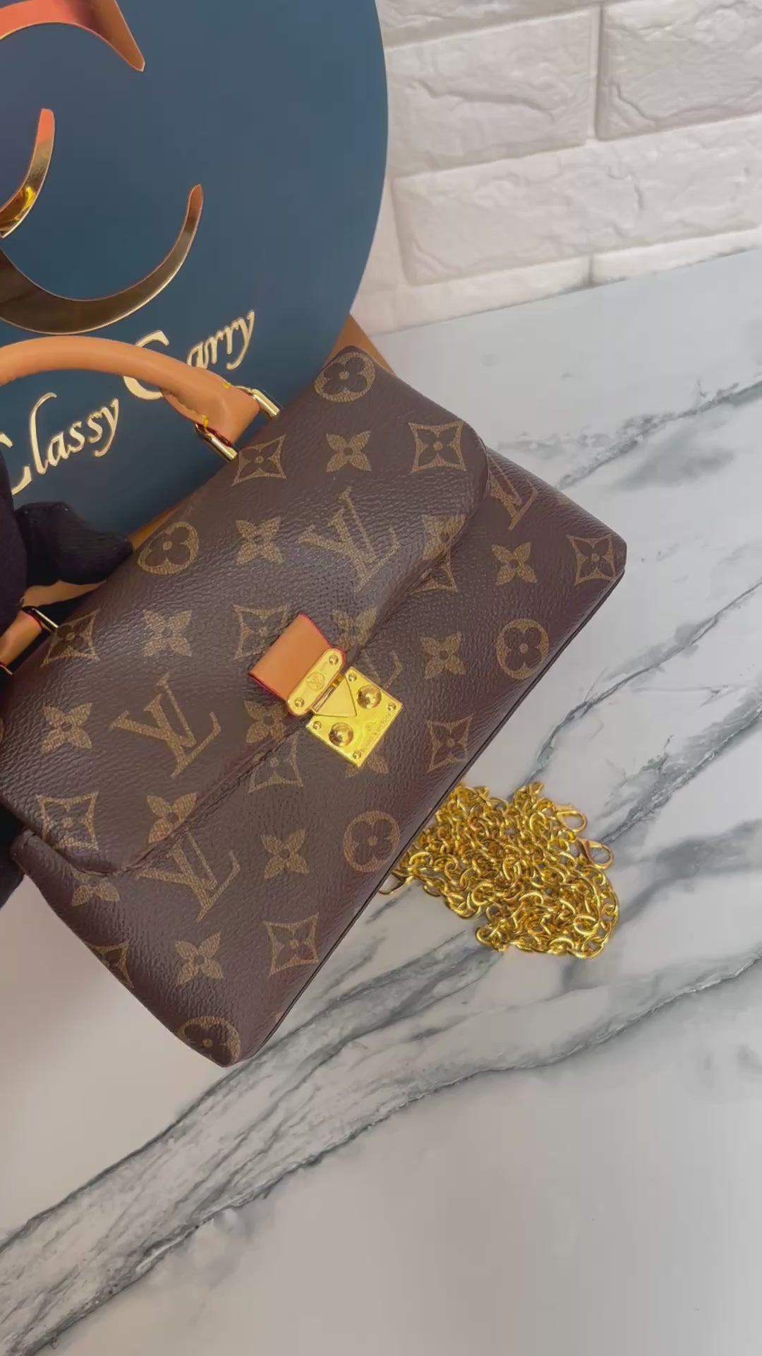LOUIS VUITTON MONOGRAM MADELEINE MM BAG