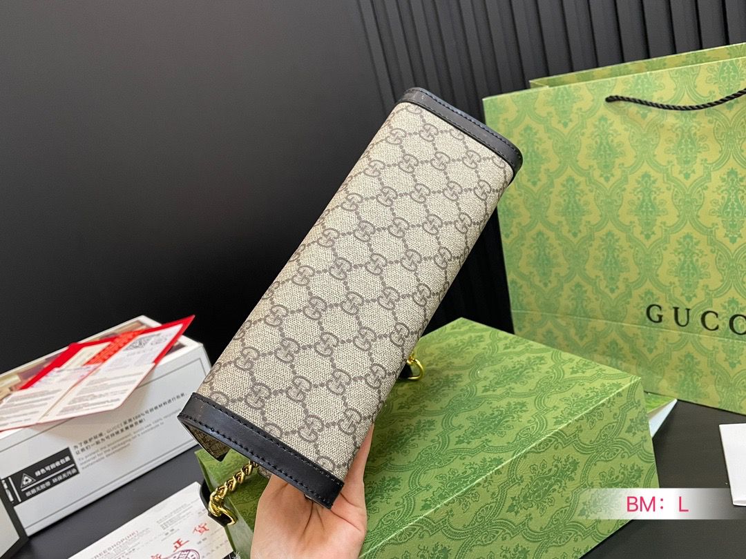 GUCCI PADLOCK SHOULDER BAGS