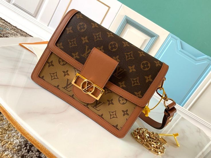 LOUISE VUITTON DOUPHINE BAGS